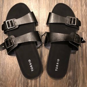 Black Textured Faux Leather Dual Strap Slide (WW)
